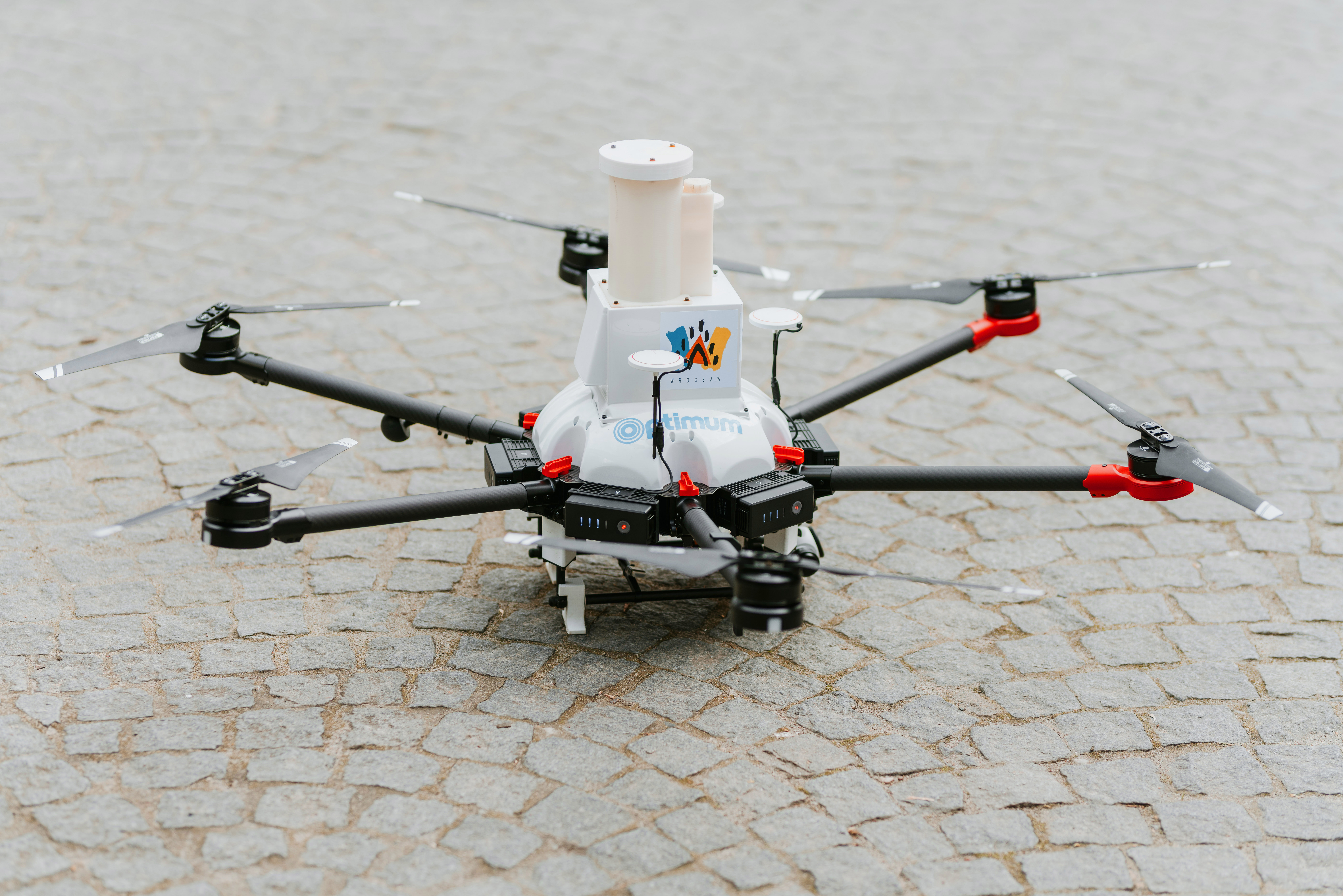 DRON Z MIERNIKIEM ZANIECZYSZCZEŃ POWIETRZA